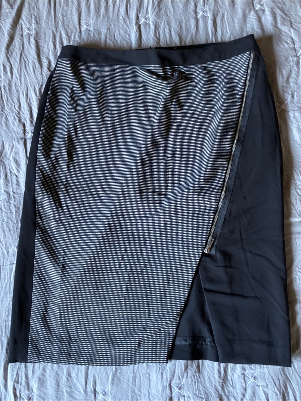 Black Patterned Pencil Skirt with Side Zip